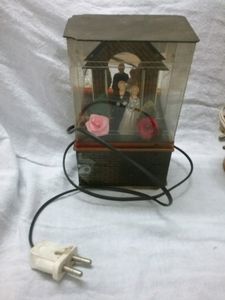 Vintage Wedding Scene Light