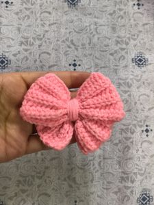 Crocheted Bow Hair Clip