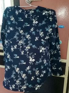 Long Sleeves Floral Print Top