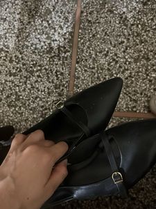 Elegant Black Slingback Heels