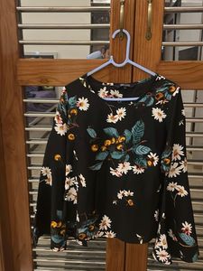 Floral Print Bell Sleeve Top
