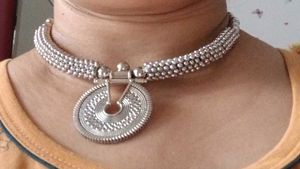 Neck piece