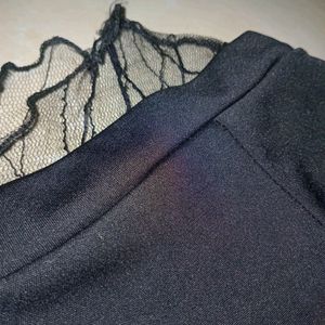 NET NECK CROP BLACK TOP