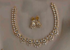 Exquisite Gold Necklace & Earring Set