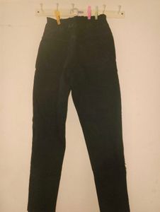 Black Distressed Denim Jeans