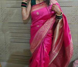 Vibrant Pink Silk Saree with Exquisite Border
