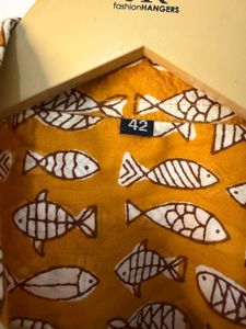 Men's Yellow Fish Print Short Sleeve Shirt