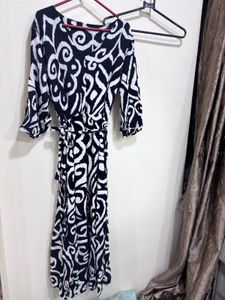 Monochromatic Printed Midi Dress