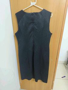 Chic Black Sleeveless Dress