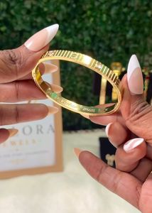 Mystery Gold-Tone Jewellery Gift Set