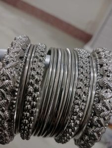 2 Hands Silver Oxidised Bangles