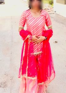 Gorgeous Pink &amp; Gold Kurta Set