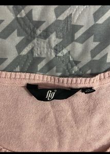 Chic Pink Knit Sweater