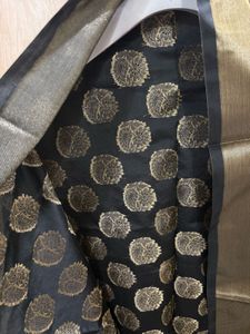 Elegant Black &amp; Gold Dupatta