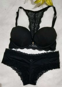 Very Beautiful Soft Paded H&amp;M Bra With Brief
