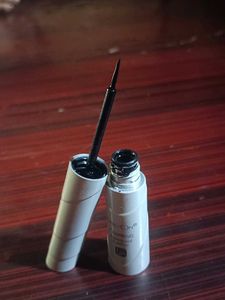 ME-ON Charming Waterproof Eyeliner