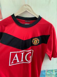 Manchester United Retro Football T-Shirt (T506)