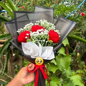Crocheted Flower Bouquet