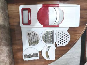 Multi-functional Vegetable Slicer
