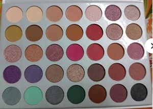 The Jaclyn Hill Eyeshadow Palette