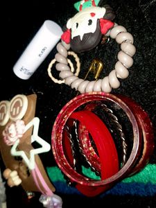 Charming Jewelry &amp; Accessories Set 16