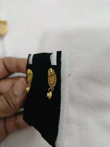 Gold Tone Pendant &amp; Earring Set