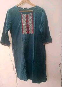 xl size 6 kurti and tops combo