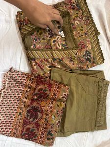 Floral Print Kurta Set