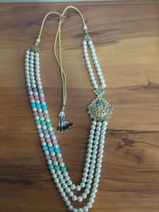 Elegant Pearl Necklace Set