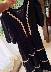 Chic Black Tiered Maxi Dress