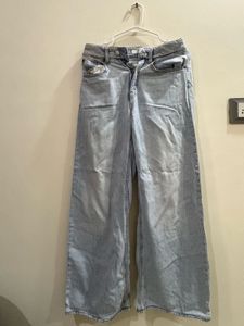 H&amp;M Light Wash Denim Jeans