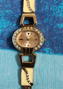 Women Fancy Watch