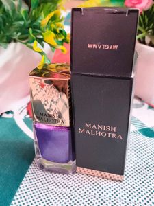 The MyGlamm Manish Malhotra Crushed Velour Nail Po
