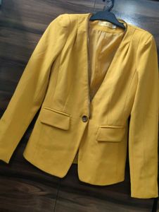 Yellow blazer- Modern Chic