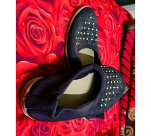 Mojari For Women