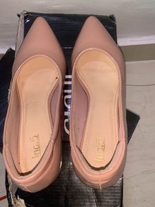 Classic Nude Peach Patent Heels