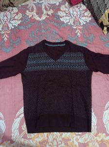 Men's V-Neck Patterned Sweater