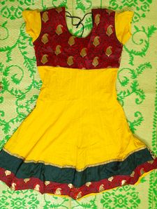 Party Wear 👗👗👗👗👗(Only Kurti/Dress)