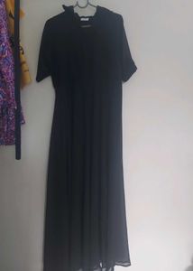 Elegant Black Maxi Dress with Slit