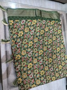 Elegant Floral Print Saree 💝🔥