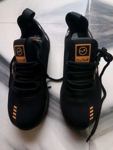 TRUTUFF Stylish Black &amp; Gold Running Shoes