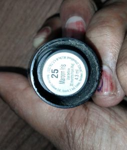 2 Lipstick Shades