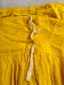 Embroidered Yellow Pant 💛