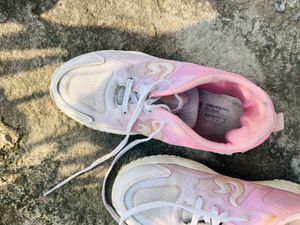 Pink Sports Shoes🎀