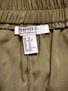 FOREVER 21 Flared Belted Trousers