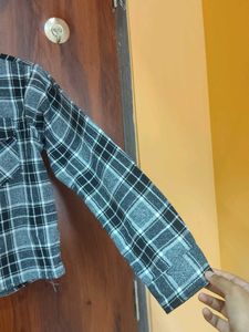 Checkered Cropped Shirt