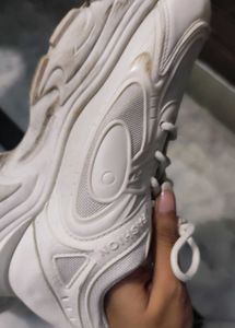 Korean chunky white shoes