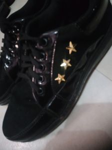 Black Shoes For Girls