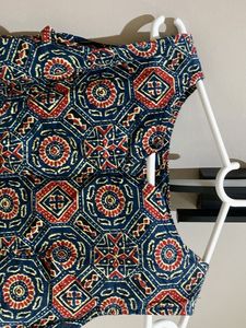 Sleeveless Cotton Casual Crop Top