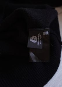 Uniqlo Vintage Knit Cardigan - Unique Design